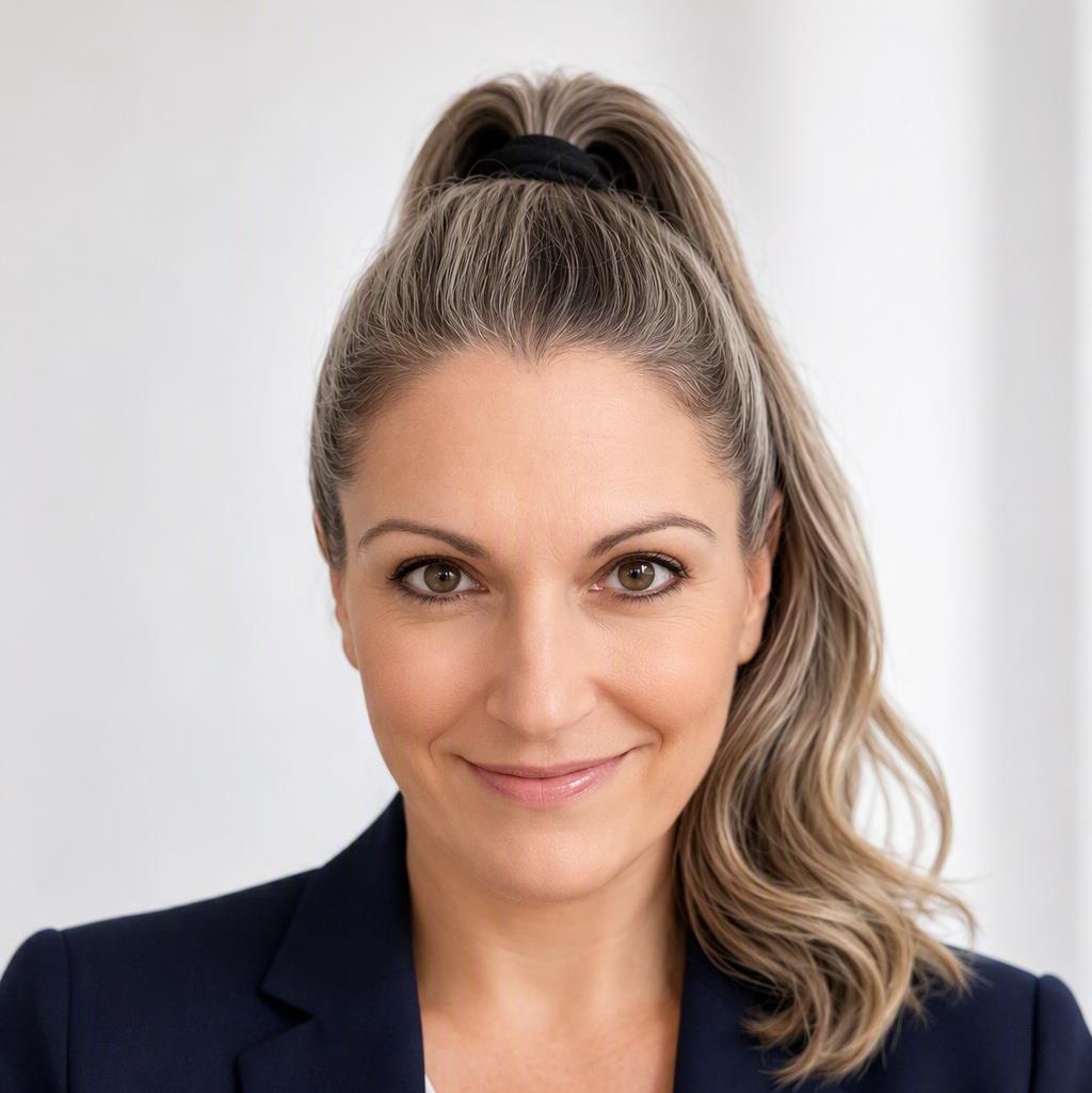 Lisa Hunter